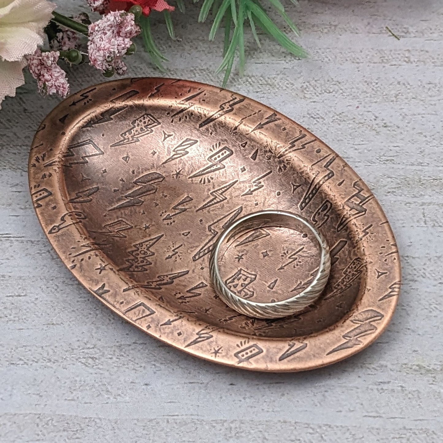 Lightning Copper Oval Ring Dish