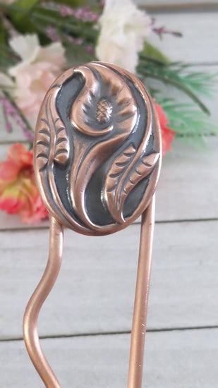 Video of Calla Lily hair fork showing the fork described in the other pictures on this listing
